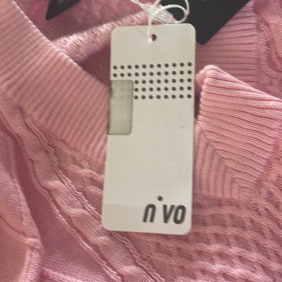Nivo ladies V Neck Cable Knit Long Sleeve Sweater in M Golf Tennis NWT - Picture 4 of 5